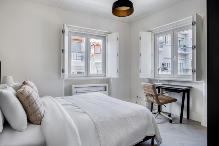 Modern 2 bedroom apartment in the heart of Lisbon - 2