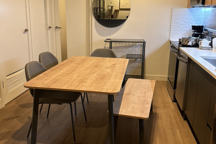 Luxury apt in DTLA - 1