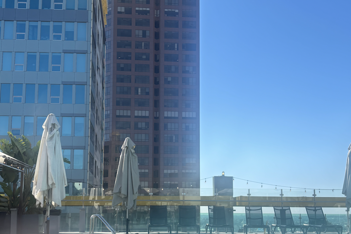 Luxury apt in DTLA - 8