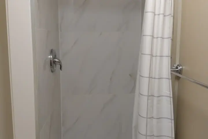 Elegant and Minimalist Studio - 4