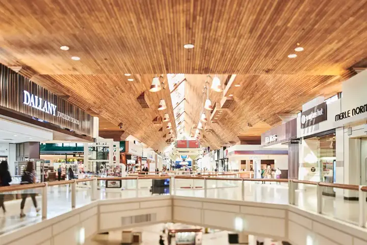 Elegant and Minimalist Studio - 16