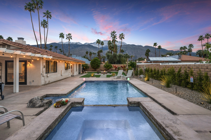 Private Palm Springs Oasis with Mountain Views - 15