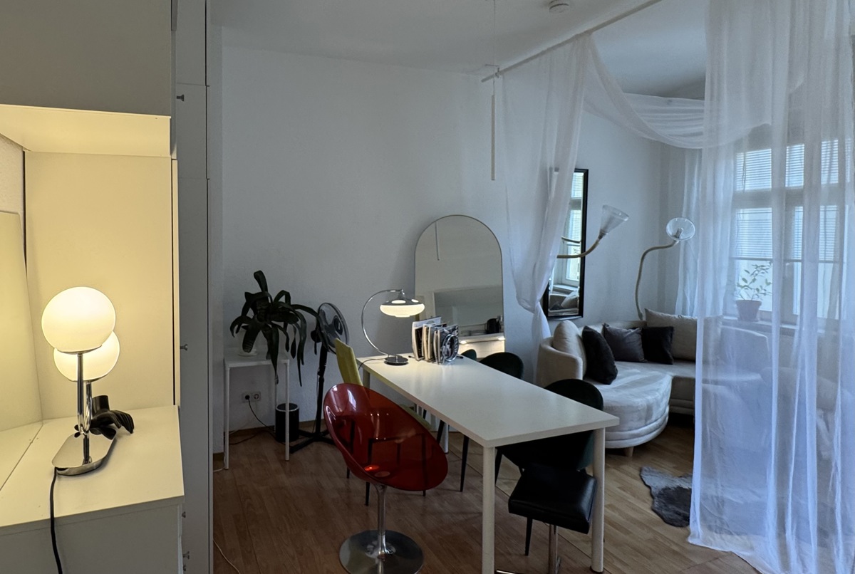 Bright City Apartment – Central &amp; Quiet