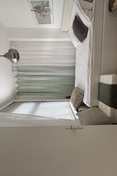 Bright City Apartment – Central &amp; Quiet - 9