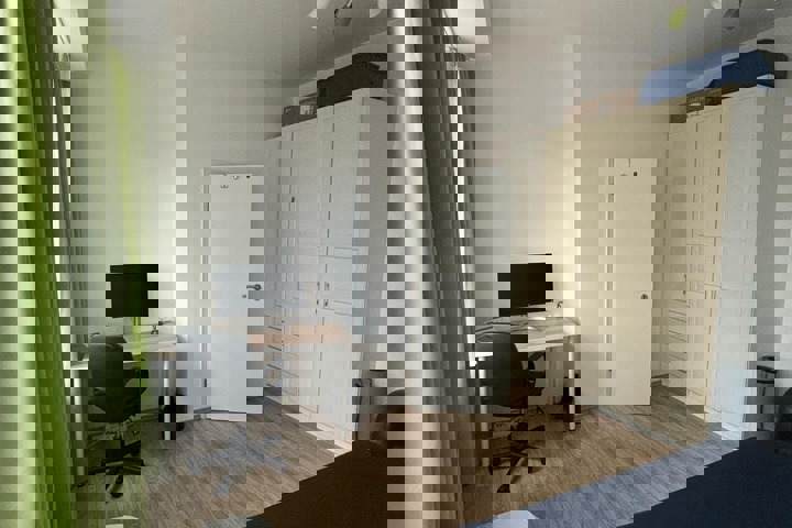 A cozy room in a 3 shared apartment - 2