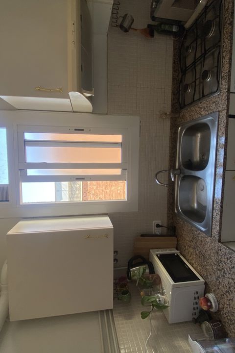 Equipped apartment with balcony & lots of light - 6