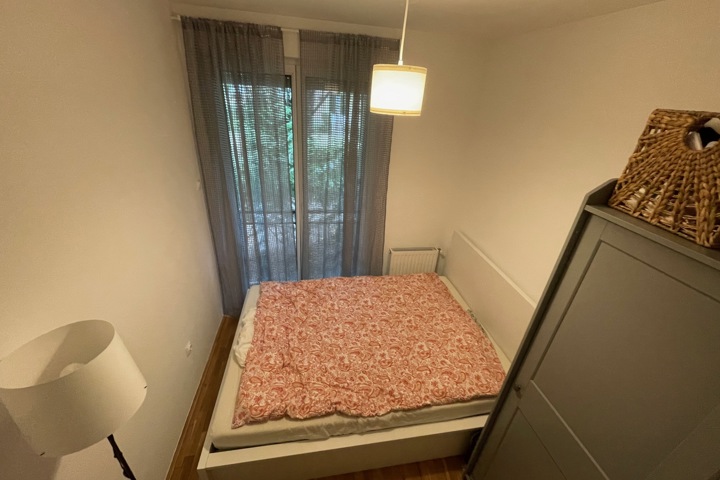 Family flat with garden access near city park - 6