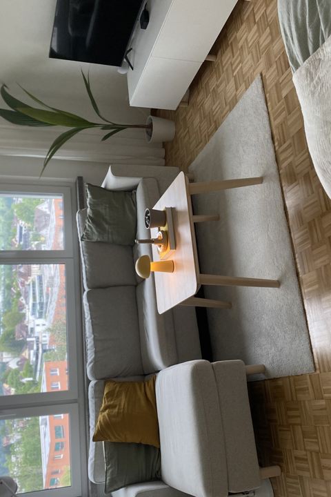 Bright 4th-Floor Studio with Balcony with View - 2