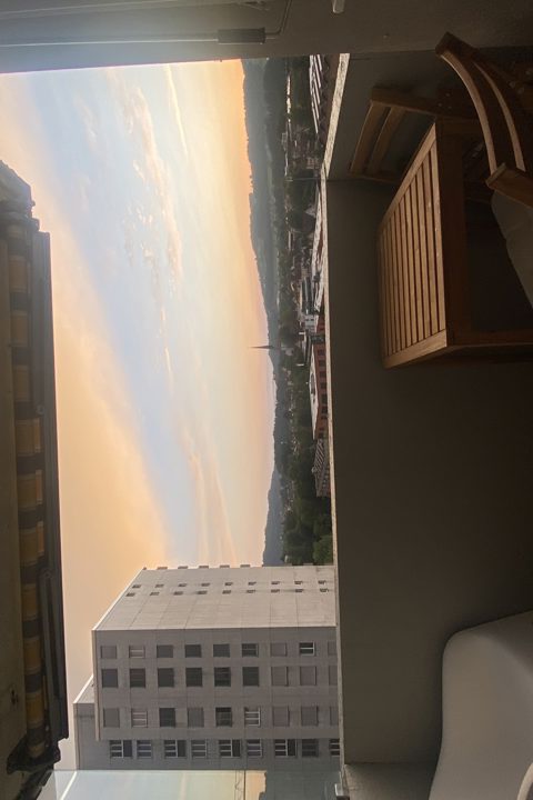 Bright 4th-Floor Studio with Balcony with View - 1