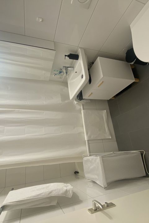 Bright 4th-Floor Studio with Balcony with View - 4