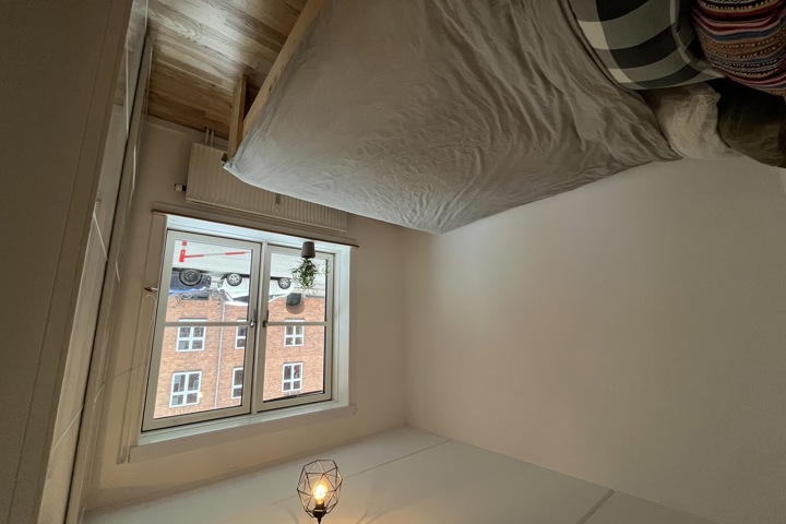 Modern 2-bedroom apartment near metro - 3