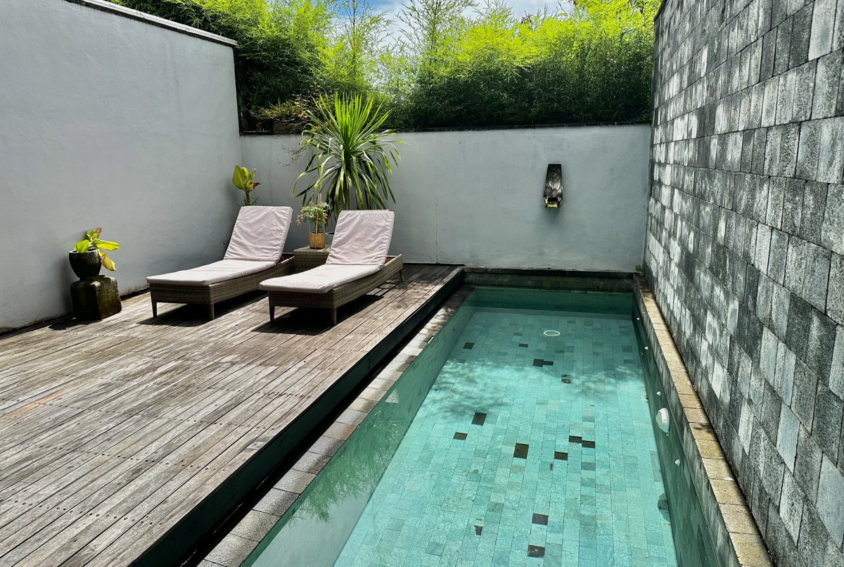 Rice Field Views Villa in Quiet Street With Pool