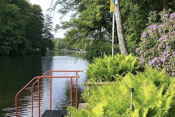 Villa with direct water access on edge of Berlin - 9