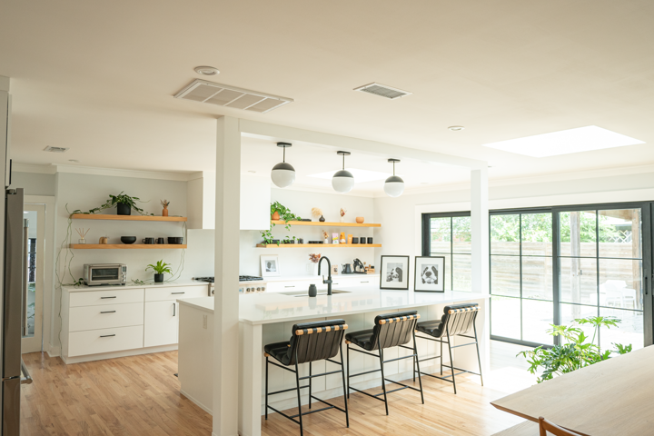 Beautifully designed mid century modern home - 5
