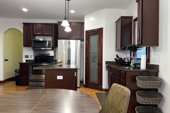 Home in a Serene environment near downtown - 13