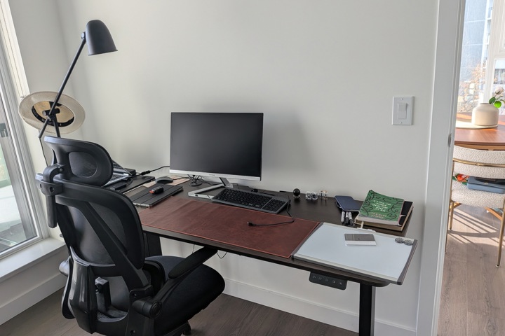 Vancouver apartment available for december - 2