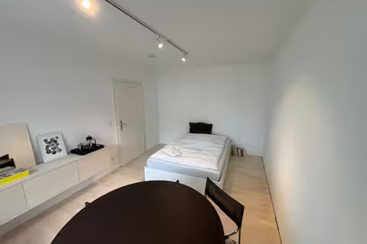 Cozy &amp; bright flat in most central area of Munich - 4