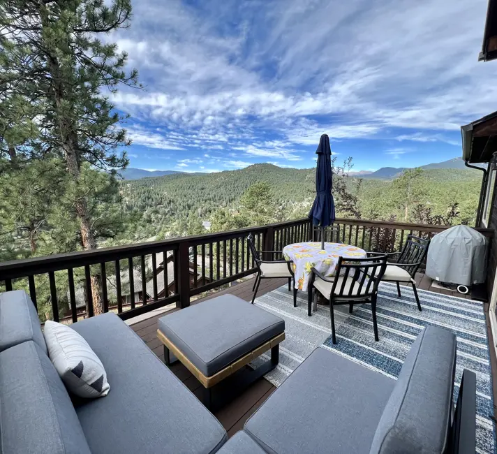 Evergreen, CO, USA 3 beds · 1 workspace · 300 Mbps WiFi