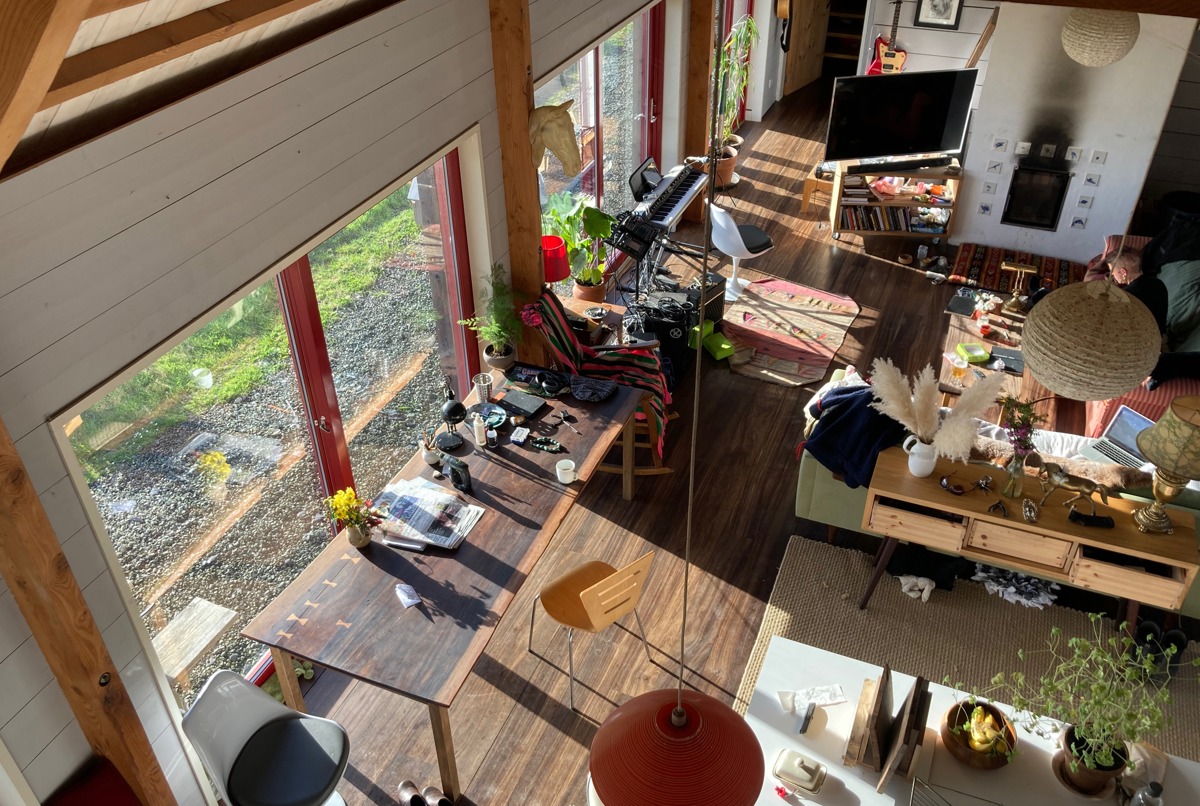 Modern open plan passive house in bucolic setting