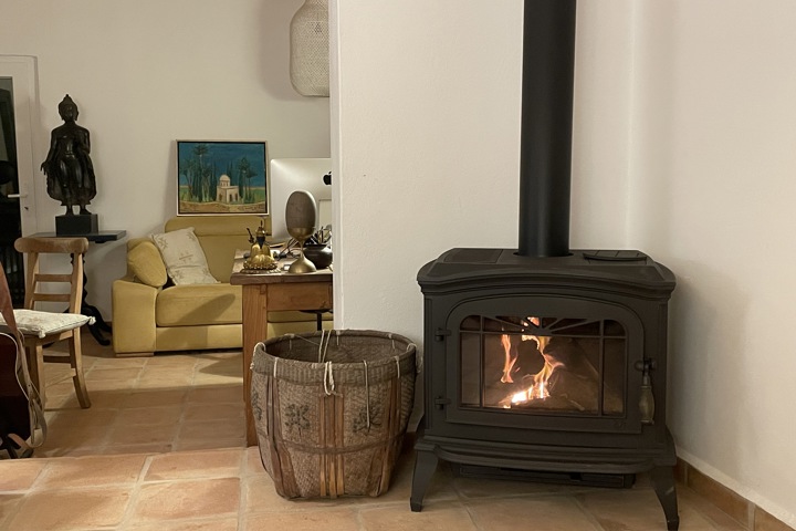 COSY. RUSTIC. HOME  NEAR  THE. OCEAN - 1