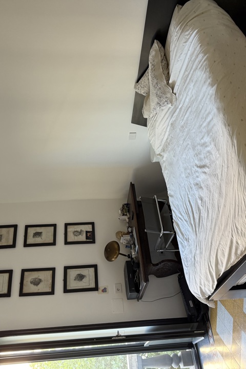 Bright, Artsy Milanese Apartment - 4