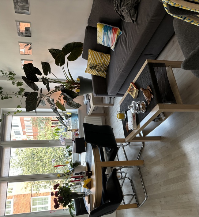 Amsterdam, The Netherlands 1 bed · 1 workspace · 75 Mbps WiFi