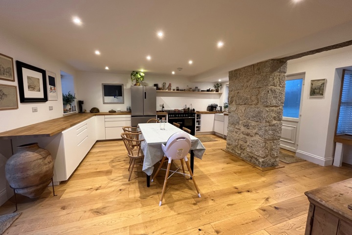 Cottage near the beach - 3