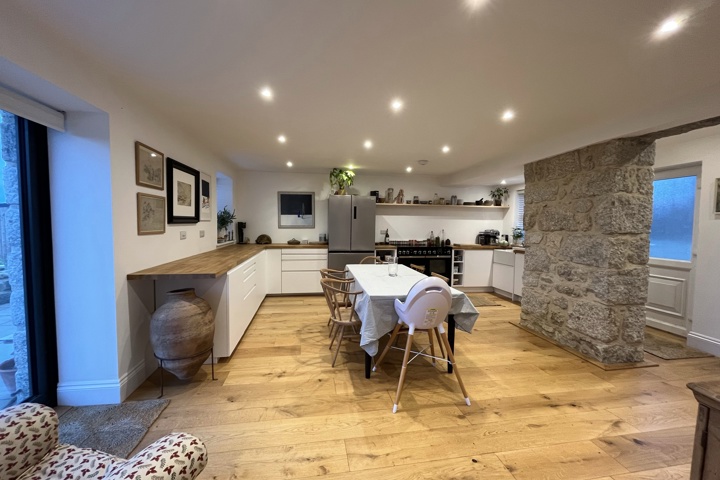 Cottage near the beach - 8