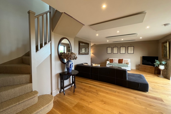 Cottage near the beach - 12