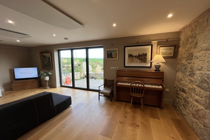 Cottage near the beach - 15