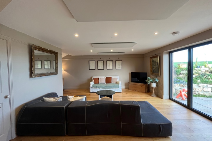 Cottage near the beach - 17