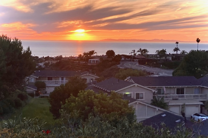 San Clemente Beach Bungalow - 10
