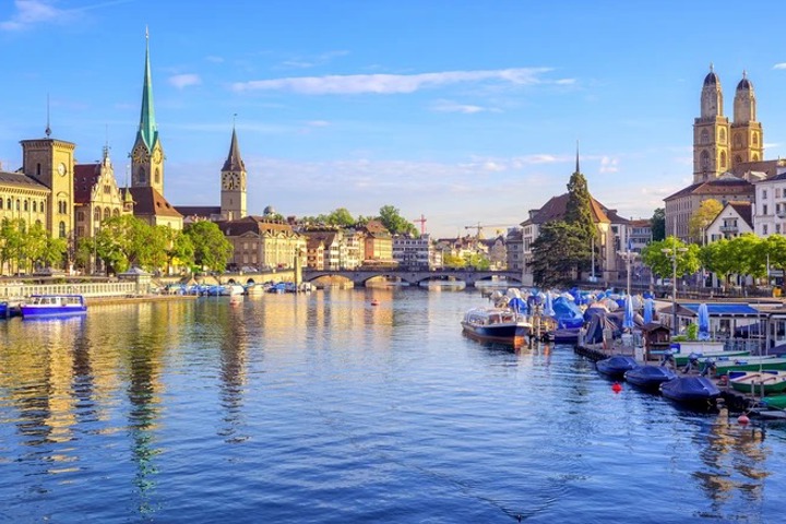 artsy heart of zuerich, switzerland - 3
