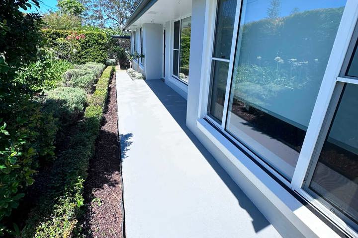 Newly renovated coastal home near the CBD - 19