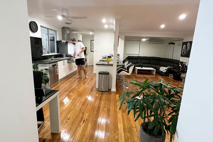 Newly renovated coastal home near the CBD - 2