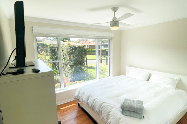 Newly renovated coastal home near the CBD - 7