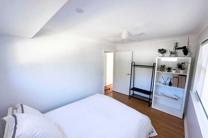 Newly renovated coastal home near the CBD - 10