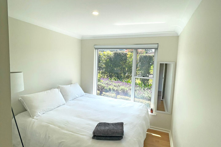 Newly renovated coastal home near the CBD - 8