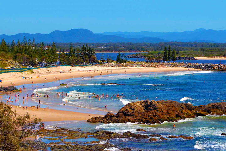 Newly renovated coastal home near the CBD - 21