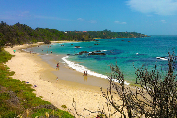 Newly renovated coastal home near the CBD - 25