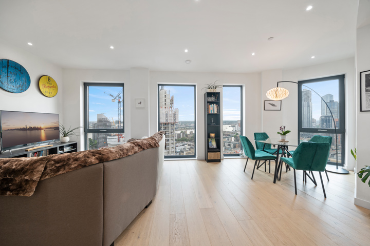 20th floor river view flat - 5