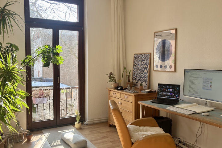 Minimalist Design Home in Frankfurt - 7