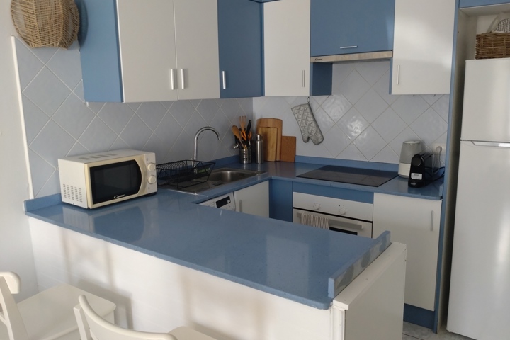One bedroom apartment 2 minute walk from beach - 6