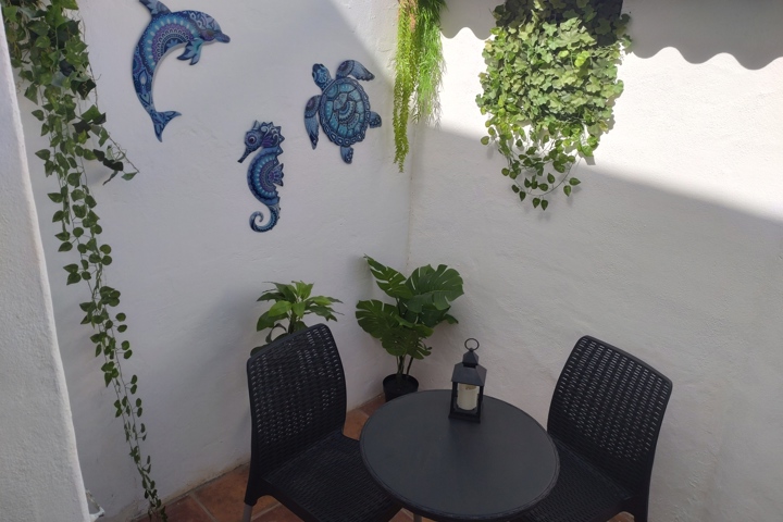 One bedroom apartment 2 minute walk from beach - 4