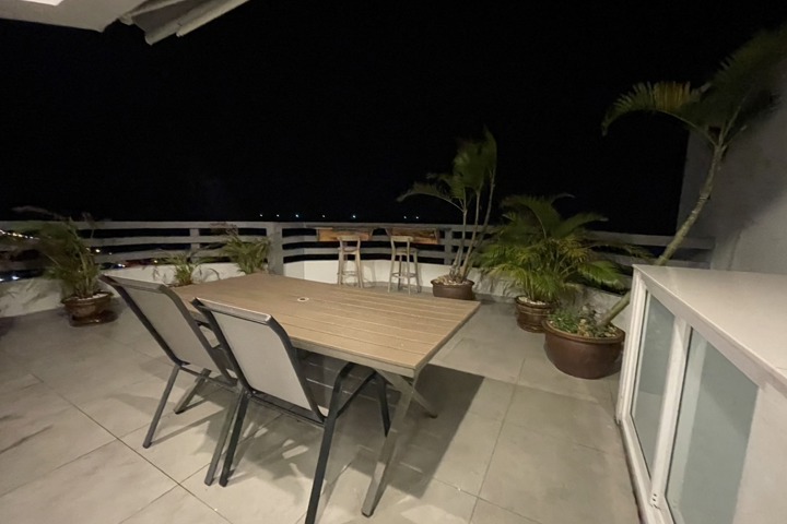 Seaview 14th FL. corner apartment with huge balcon - 5