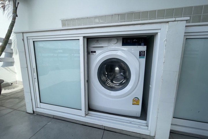 Seaview 14th FL. corner apartment with huge balcon - 12