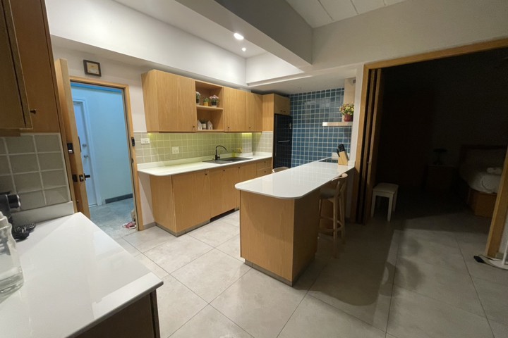 Seaview 14th FL. corner apartment with huge balcon - 3