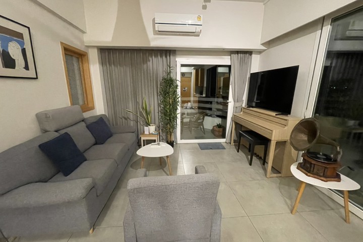 Seaview 14th FL. corner apartment with huge balcon - 4