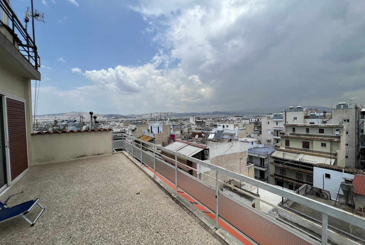 Penthouse with huge balcony and great view