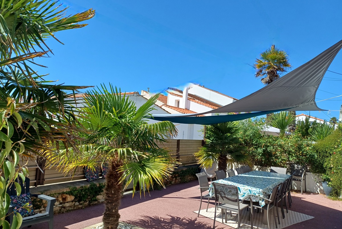 Très grande maison à 5mn à pied de la plage